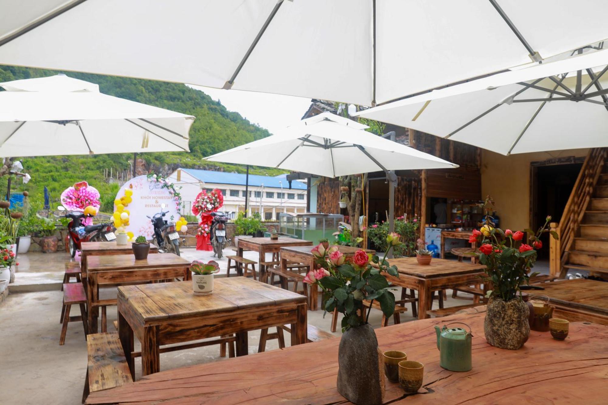 Khoi Homestay And Restaurant Loung Co Esterno foto