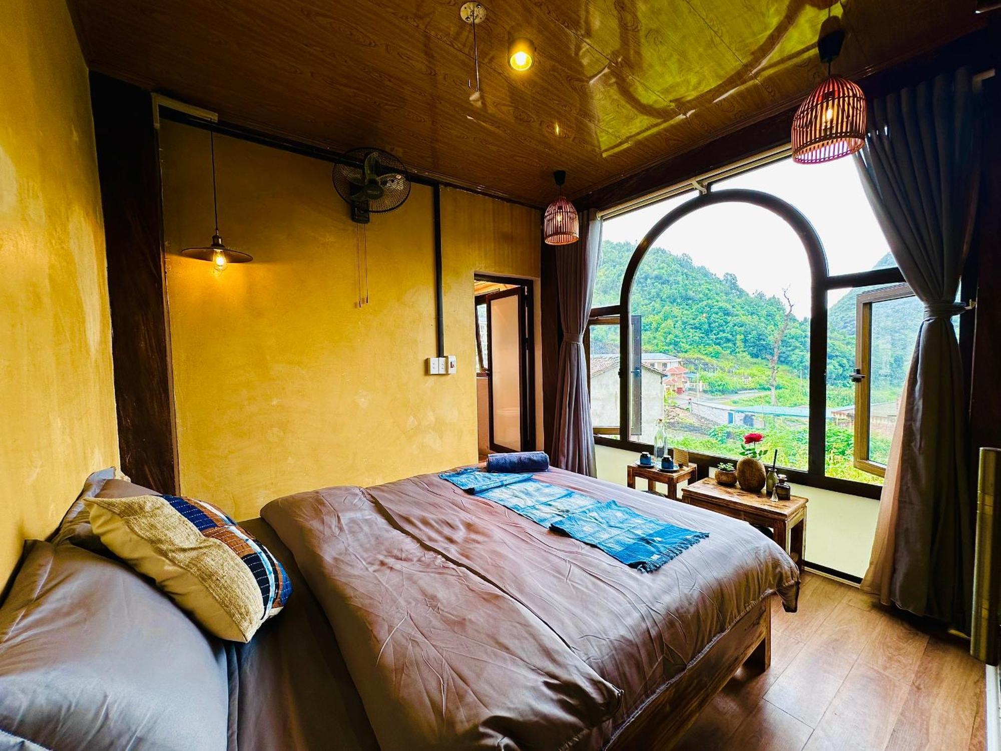 Khoi Homestay And Restaurant Loung Co Esterno foto