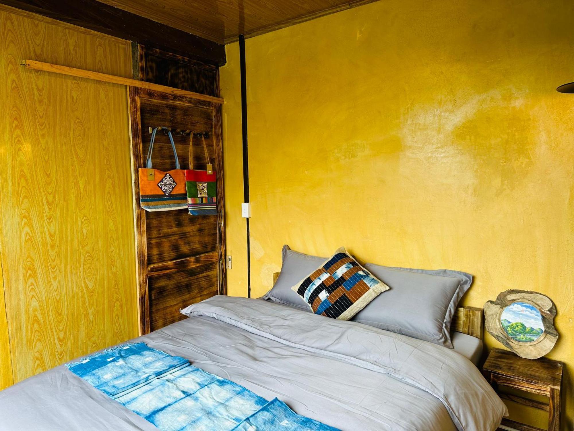Khoi Homestay And Restaurant Loung Co Esterno foto