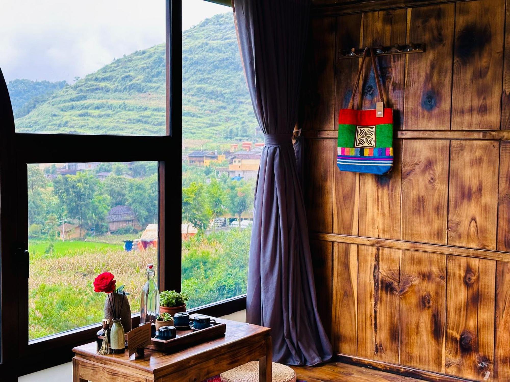 Khoi Homestay And Restaurant Loung Co Esterno foto