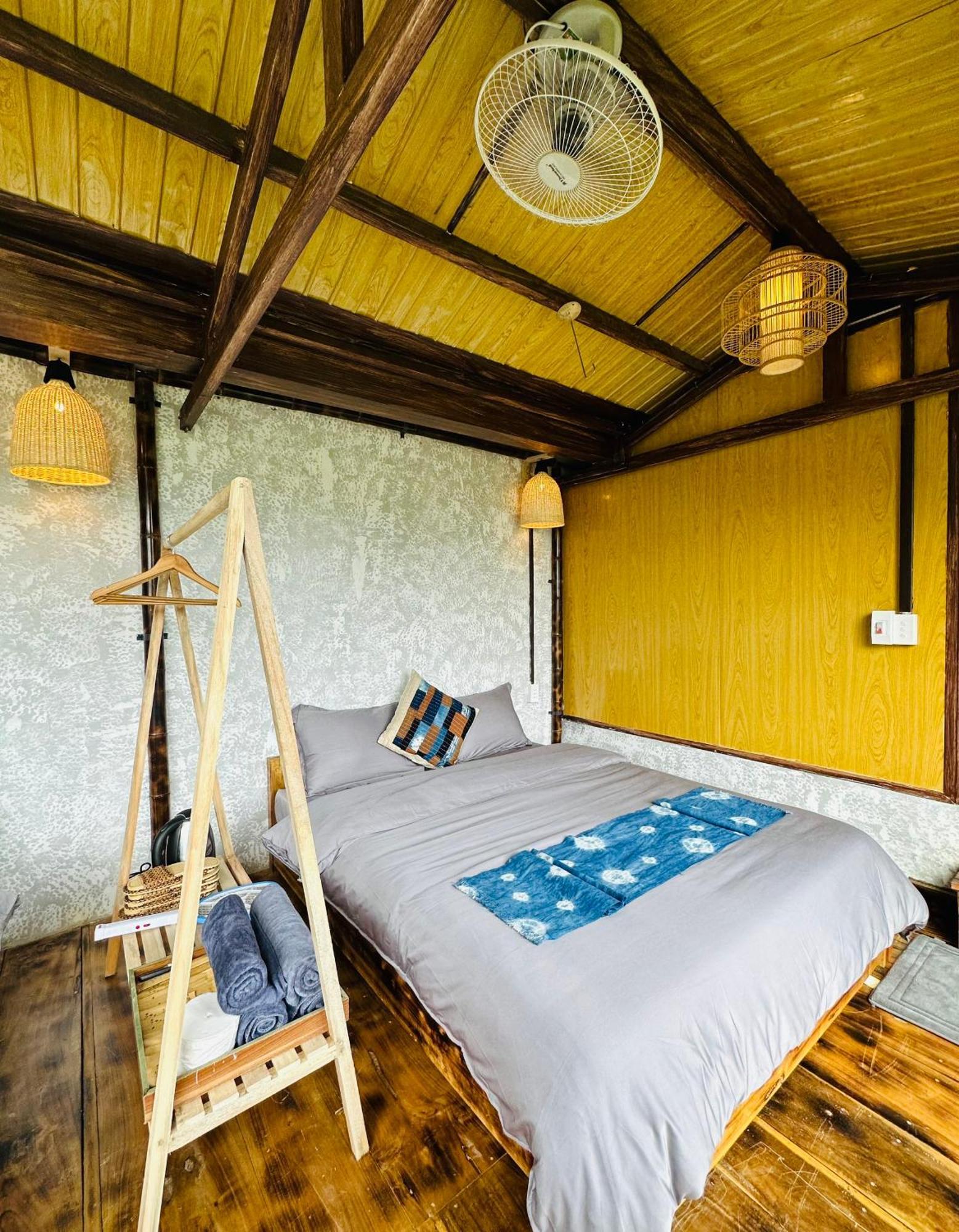 Khoi Homestay And Restaurant Loung Co Esterno foto