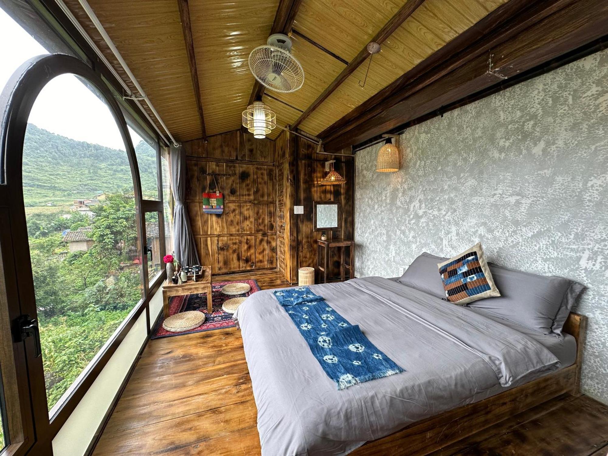 Khoi Homestay And Restaurant Loung Co Esterno foto