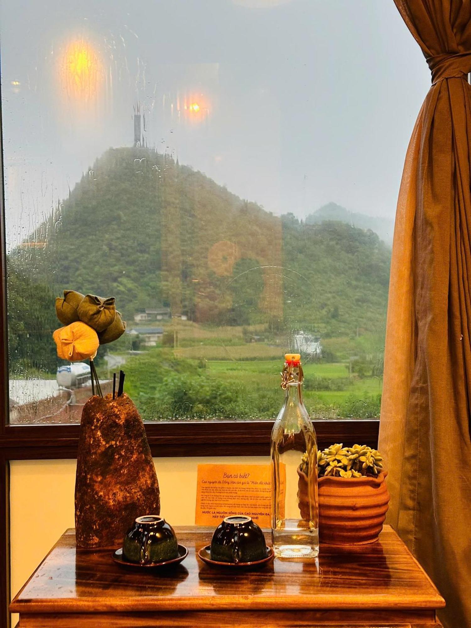 Khoi Homestay And Restaurant Loung Co Esterno foto