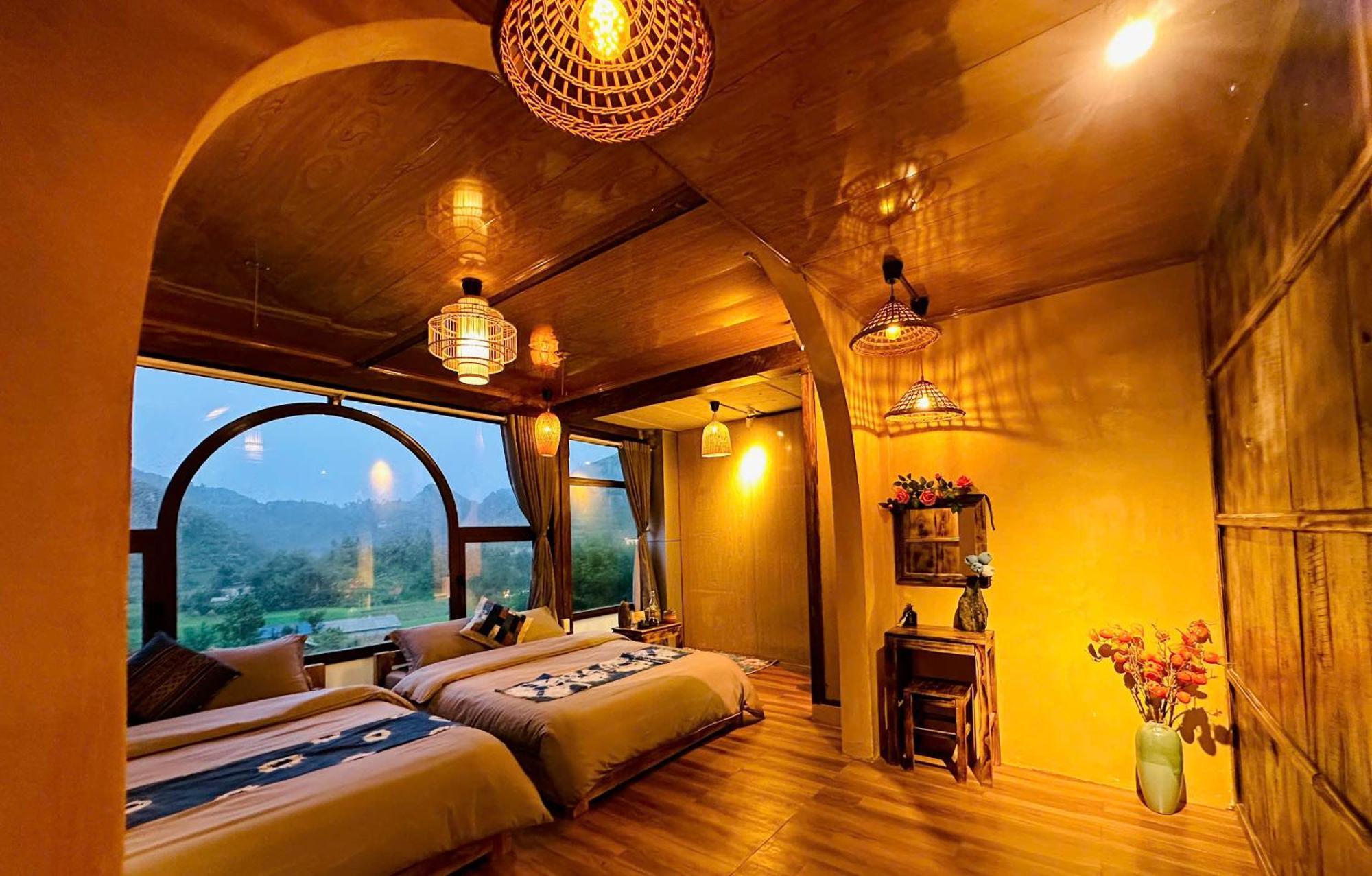 Khoi Homestay And Restaurant Loung Co Esterno foto