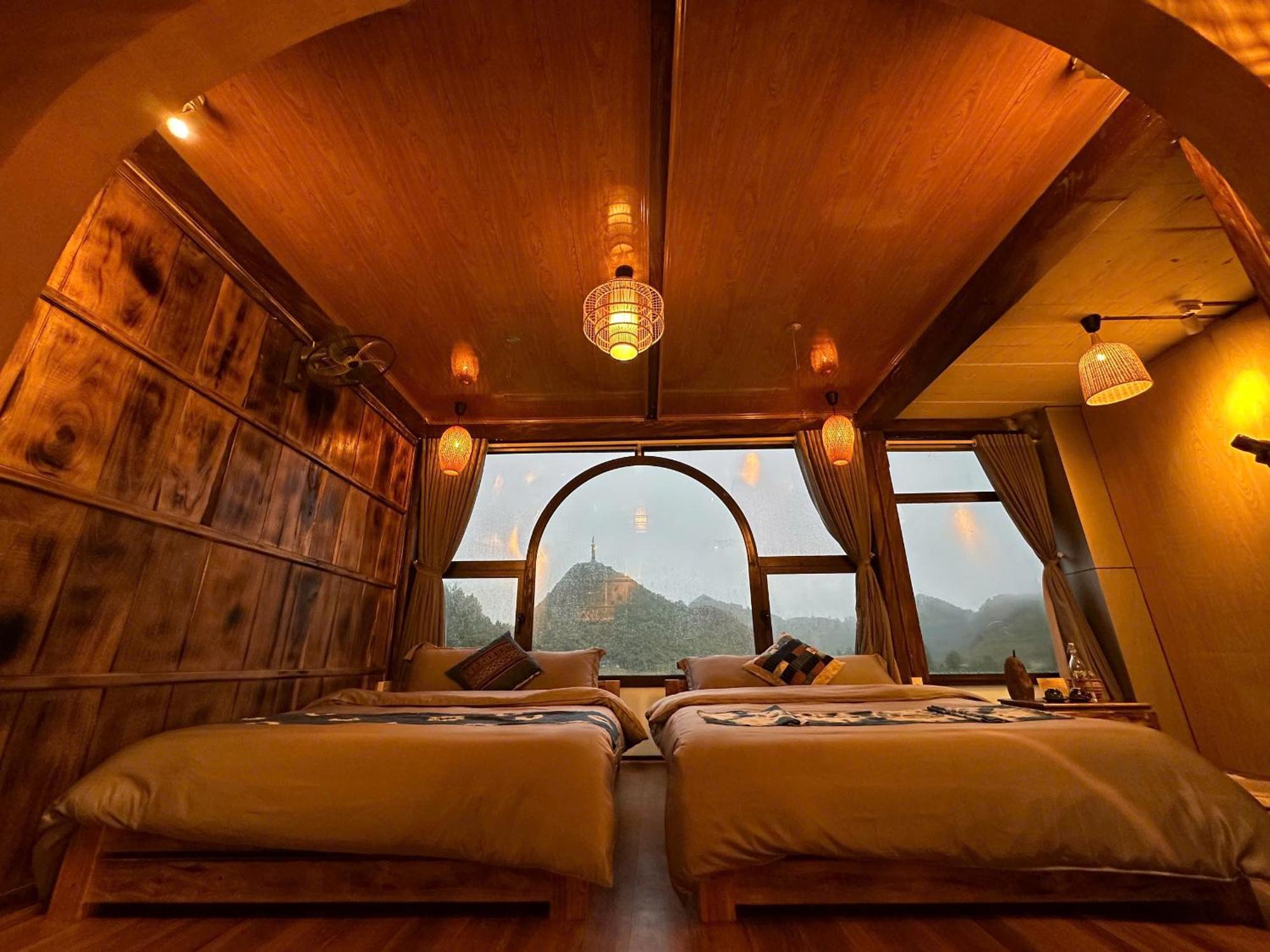 Khoi Homestay And Restaurant Loung Co Esterno foto